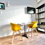 «residence De La Plage» Calme, Neuf, Proche Centre Apartment Menton