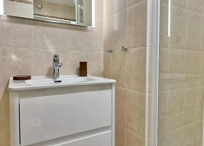 «residence De La Plage» Calme, Neuf, Proche Centre מנטון